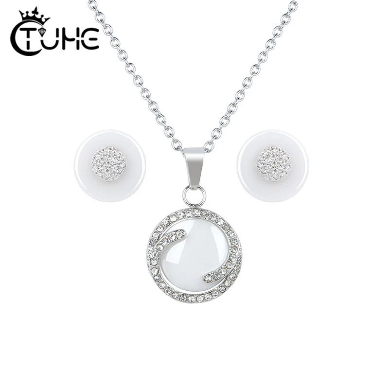 

Simple Style Black White Women's Jewelry Sets Dubai African Chain Healthy Ceramic Crystal Pendant Necklace Earrings Set Gift