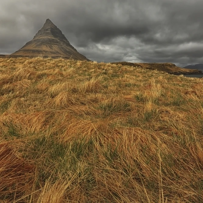 The mountain kirkjufell on the snaefellsnes peninsula; grundarfjorour iceland Poster Print (19 x 12)