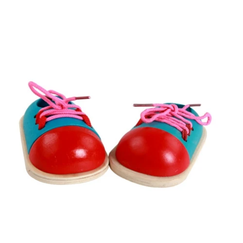 Children's educational wooden wearing shoes toys kindergarten early education wearing rope threading props laces puzzle toy Children's educational wooden wearing shoes toys kindergarten early education wearing rope threading props laces puzzle toy