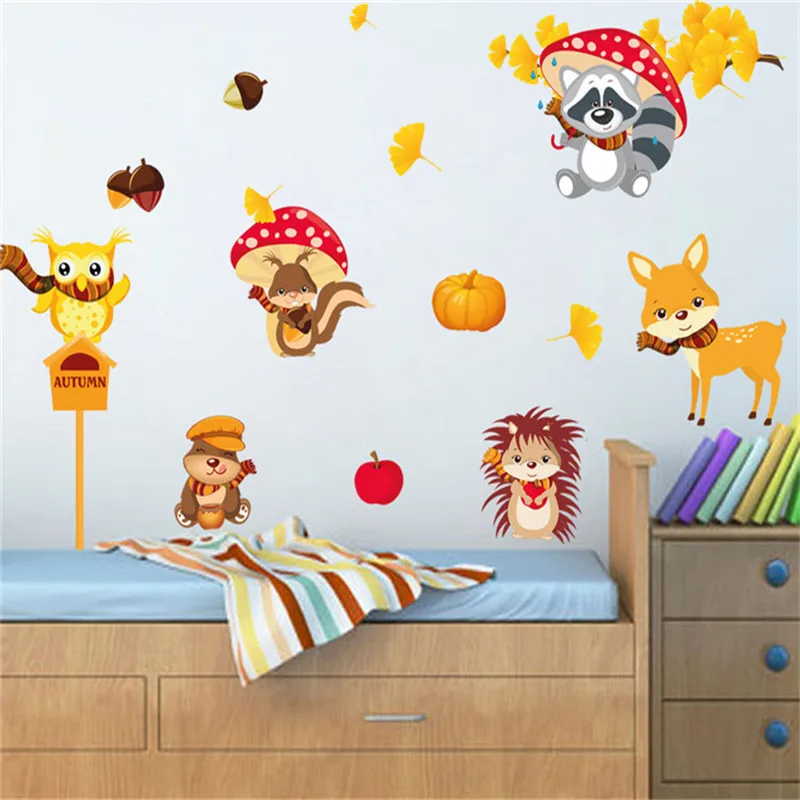 Small squirrel owl sika deer animal golden autumn children 's bedroom