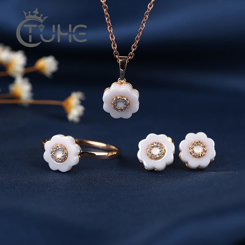 

Gold Healthy Ceramic Jewelry Sets Black White Ceramic With Bling Rhinestone Flower Shape Rings Earrings Pendant Women Sets