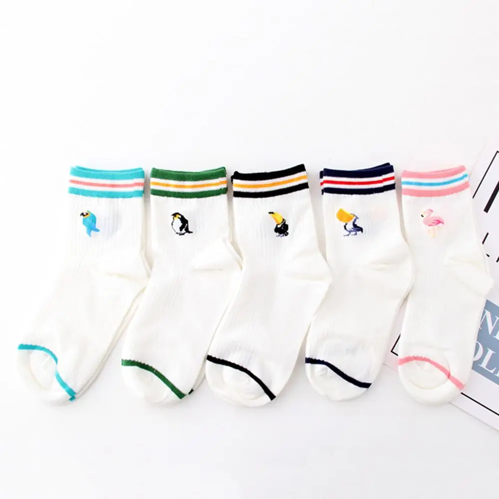 

Fashion Cartoon Flamingo Penguin Crow Parrot Printing Socks Women White Cute Animals Birds Pattern Socks Funny Harajuku Art sox