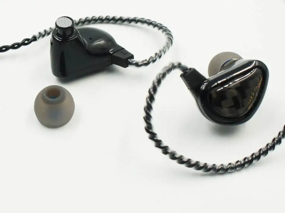 Geek Wold GK3 3 Dynamic Drivers HiFi Audiophile In ear Earphones IEMS Music Monitor Studio DJ Earbuds