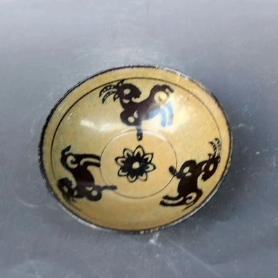 

Antique porcelain, song Ji Zhou kiln, three sheep grain bowl decoration
