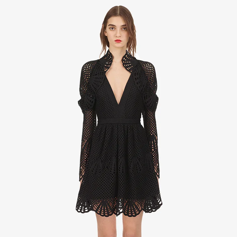 

New European American fashion dress tall waist thin black V collar long sleeved one step F0736