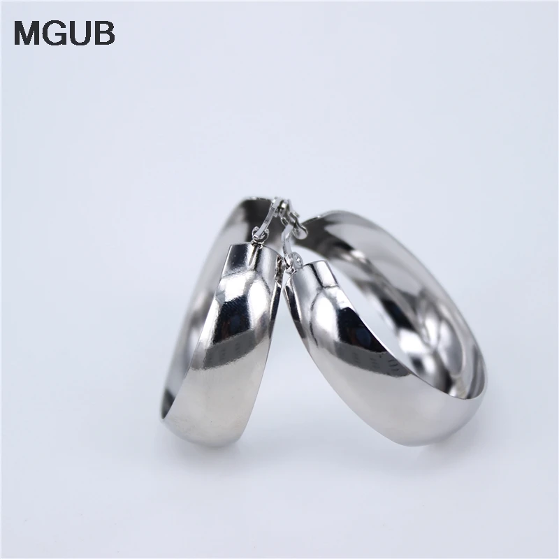 

MGUB 316L stainless steel popular jewelry earrings smooth 2 color selection of women selling wild models gold color LH323