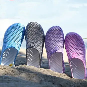 

women Summer Shoes Sandals Breathable Slippers Mesh Lighted Casual Shoes Outdoor slipper On Beach Flip Flops Unisex