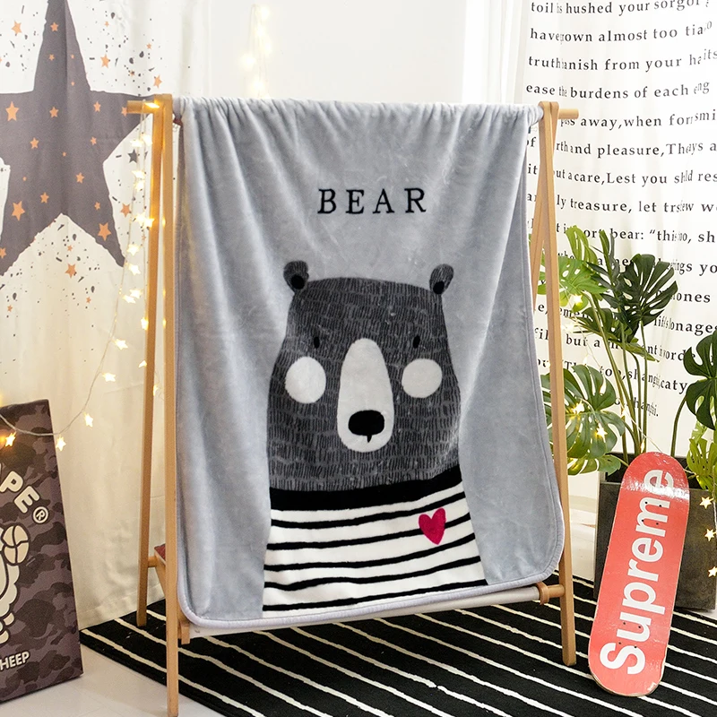 

Suitable For Children With Gray Bear Pattern Home Textile Flannel Blanket Warm Blankets Throw On Sofa/Bed/Plane Travel Patchwork