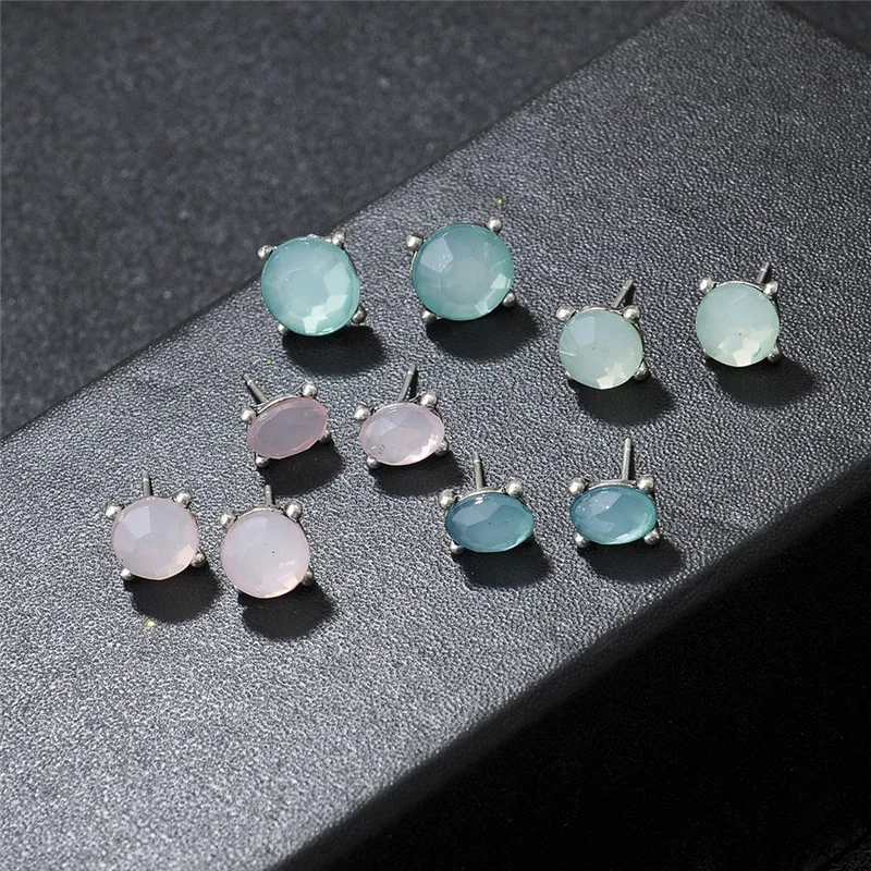 9414261708_873398036