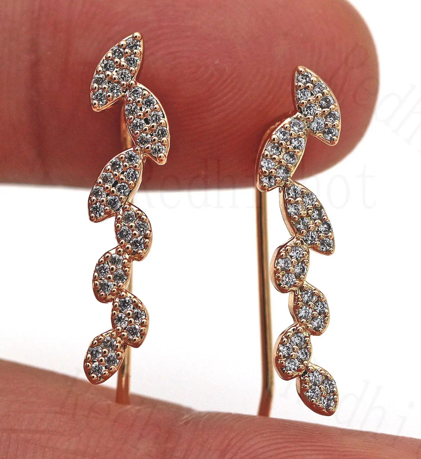 

Luxury Clip Earrings for Women Gold Color Leaves Earring with CZ Zircon Trendy Jewelry for Wedding Anniversary Gift