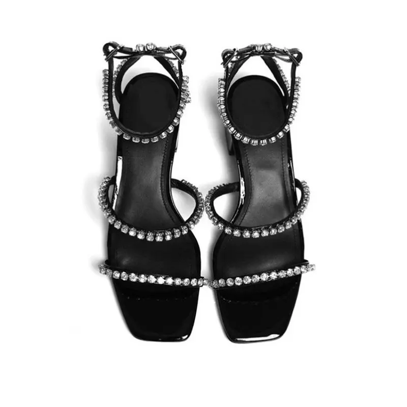 

2019 Summer Square Head Word Buckle Rhinestone Sandals Female Black Thick Heel Crystal Diamond Chain Thin Belt Sandals Women