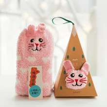 Милые кашемировые носки кораллового цвета с подарочной коробкой, осенне-зимняя напольная кровать, носки для девочек, женские теплые мягкие уютные носки для девушек, 20 видов стилей