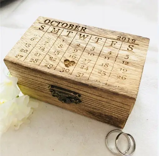 Персонализированная деревянная коробка для обручальных колец, уникальная деревянная коробка с календарем с сердечной биркой внутри, держатель для свадебных подарков - Цвет: Retro wood