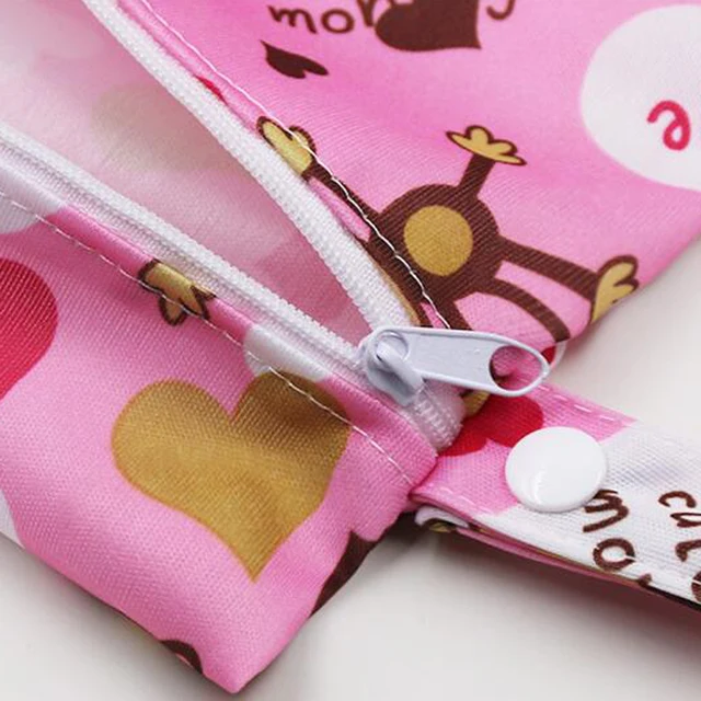 Waterproof Reusable Wet Bag Printed Pocket Nappy Organizers Travel Wet Dry Bags 25x20cm Small Diaper Bag Wet Clothing Mommy Bag 4