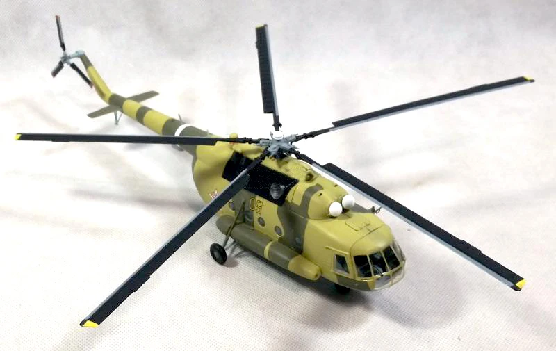 1: 72 русский MI-8 транспортный вертолет модель Трубач 37040 Коллекционная модель