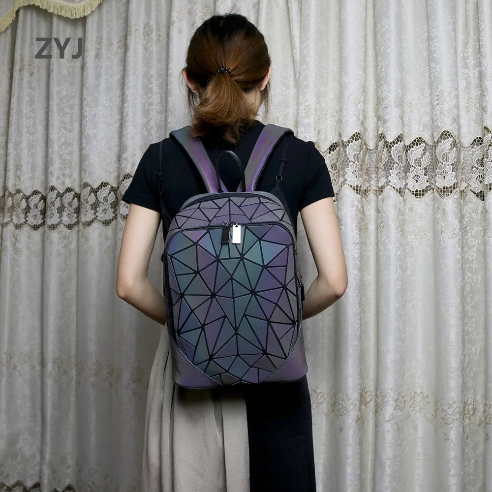 

ZYJ Women Luminous Geometric Casual Backpacks Travel Girls Leather Laser Discoloration Shoulder School Backpack Mochila Bag