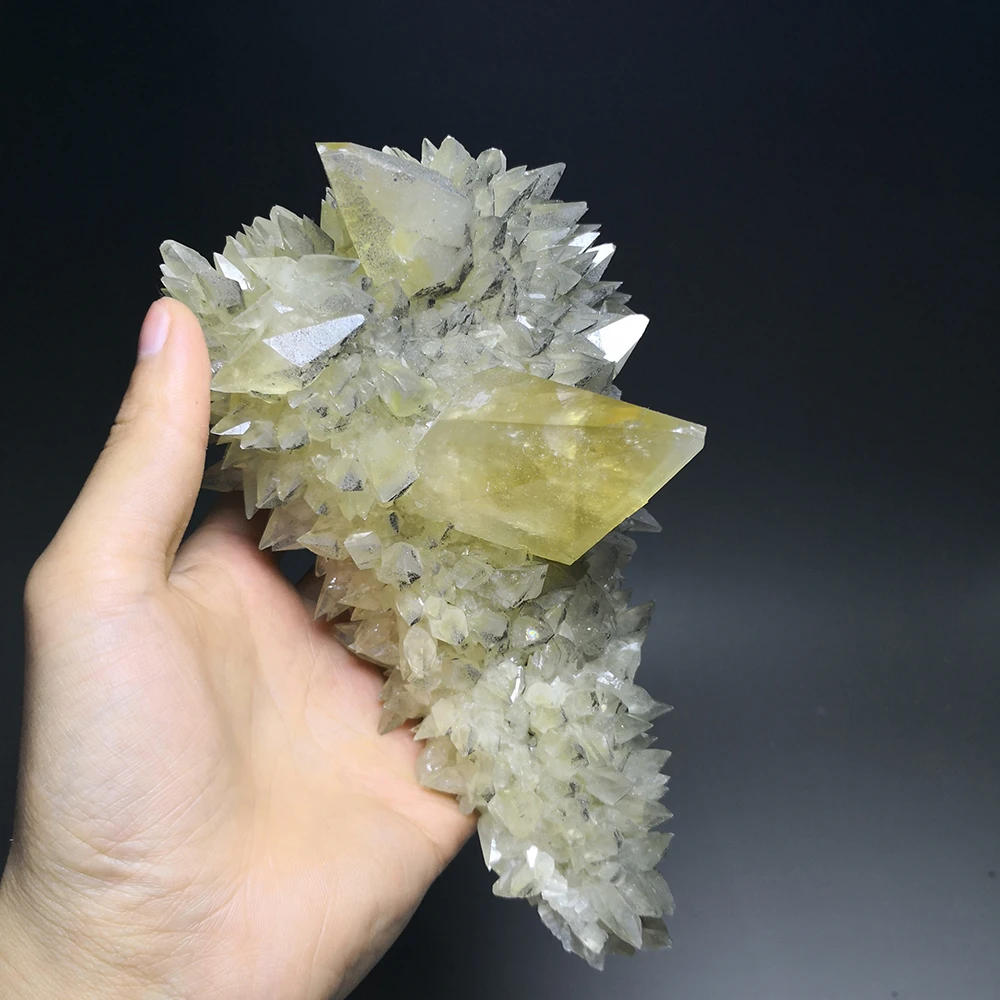 

980g Beautifully Stones and Minerals Rock Golden YELLOW CALCITE Crystal