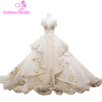 

2018 New Luxury Champagne Lace V-neck Sleeveless Bridal Gowns Cathedral Train Ball Gown Vintage Wedding Dresses Vestido De Noiva