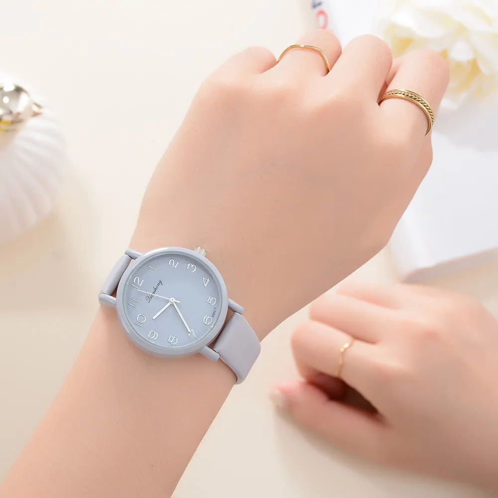 

Simple Jelly Multicolor Leather Casual Sport Quartz Watches Men Women Pure Hand Clock Simple Minimalist Wrist Watches &Ff