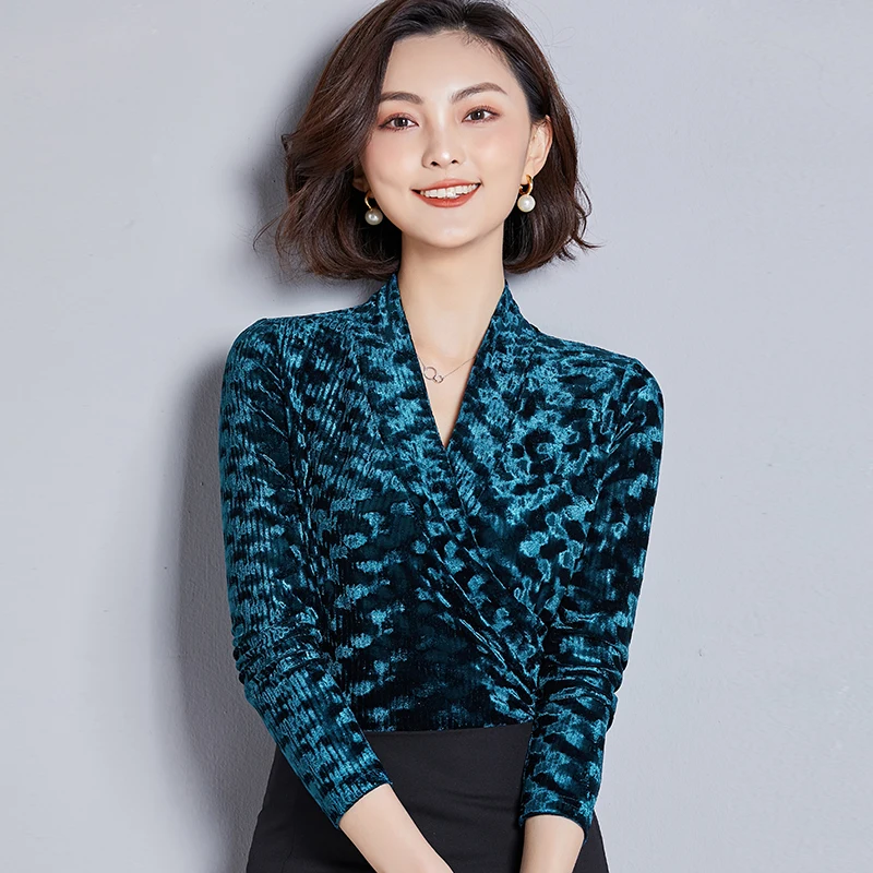 womens tops and blouses 2019 kimono Elegant Long Sleeve Solid V-Neck velvet Blouse Female Work Wear women Shirts Plus Size M-4XL womens tops and blouses 2019 kimono Elegant Long Sleeve Solid V-Neck velvet Blouse Female Work Wear women Shirts Plus Size M-4XL