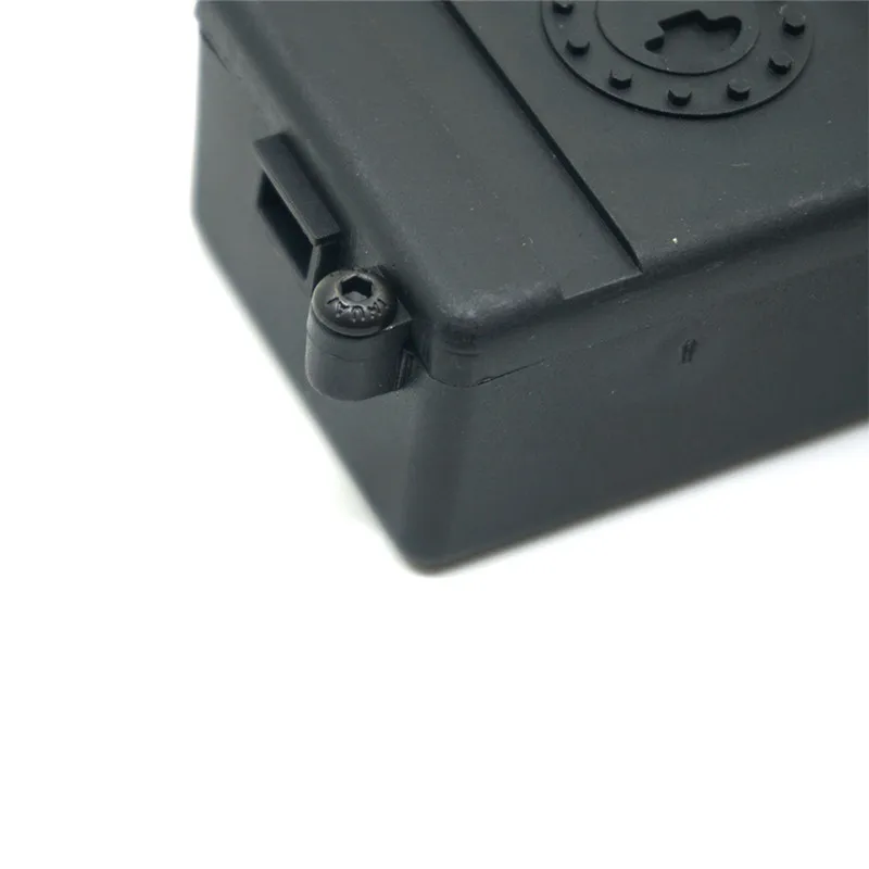 D90- 2