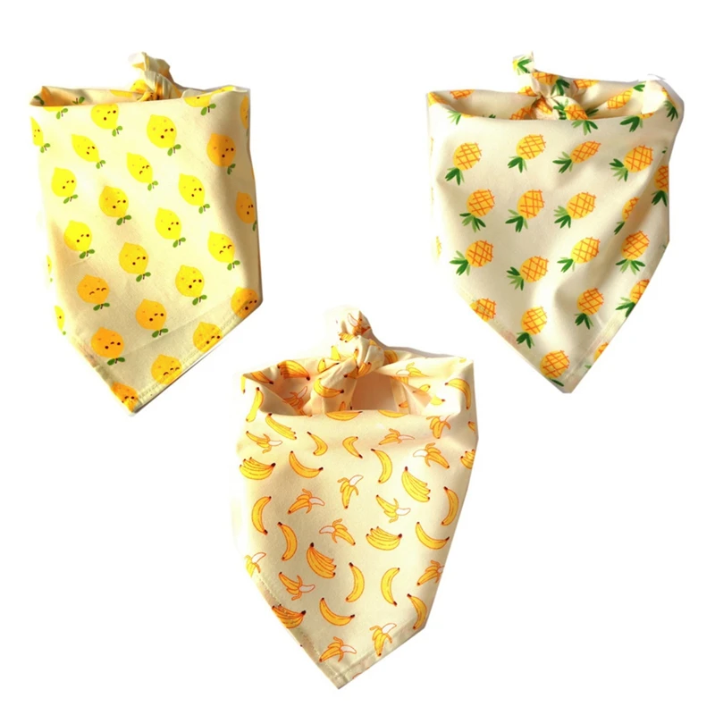 

2019 New Fruit Printed Banana Pineapple Pear Dog Bandana Reversible Triangular Bandage Dog Scarf for Large Dogs