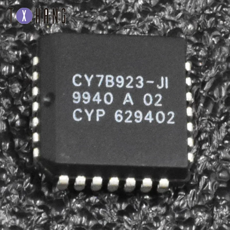 

1/5PCS CY7B923-JI CY7B923 PLCC HOTLink Transmitter/Receiver 28PINS