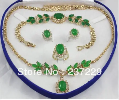 

Wholesale price agreen jade Necklace Bracelet Ring Earring Set +no Box (A0424)