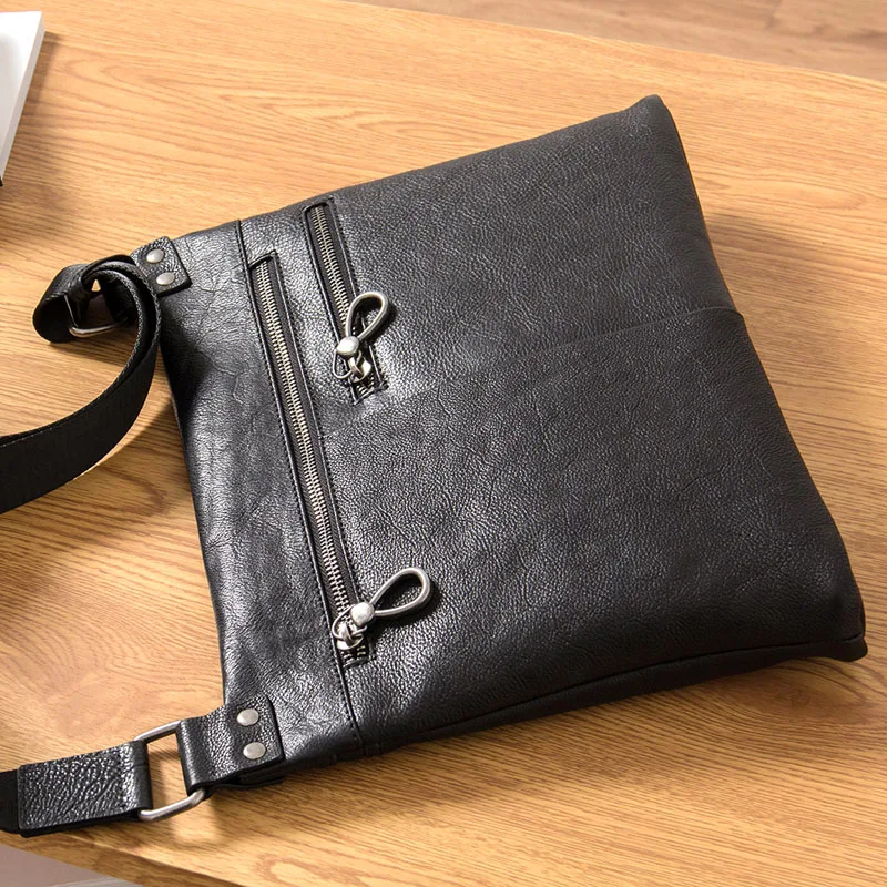 AETOO Leather men's bag new men's shoulder Messenger bag cross section casual soft leather small bag anti-theft bag