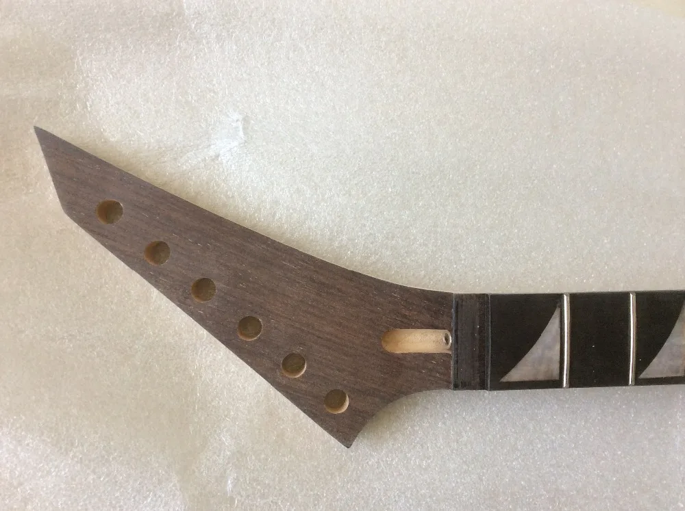 

Guitar parts Top grade unfinished electric guitar parts , Excellent handcraft Guitar Neck no.61