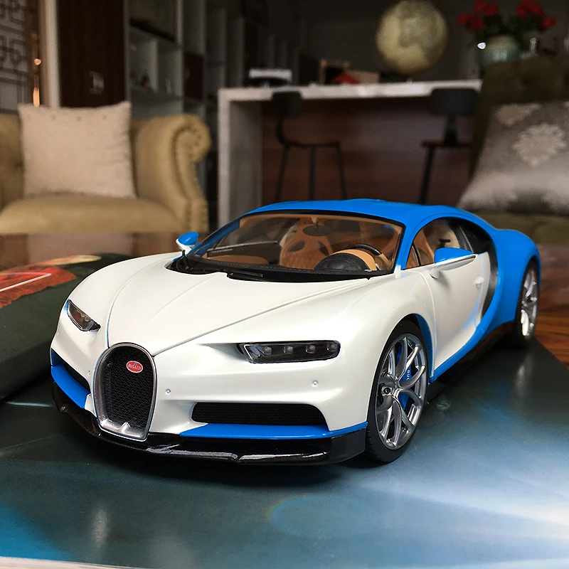 1/18 Bugatti погружной суперкар литой металлический Настольный дисплей Коллекционная модель