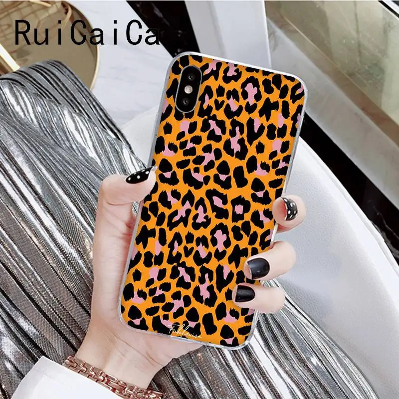 Leopard newly popular pink art aesthetic pattern