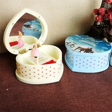 HAOCHU Heart Shape Clockwork Type Girl Dances in Love Box Classical Music Box Valentine’s Day Wedding Gift Girls Kids Toys