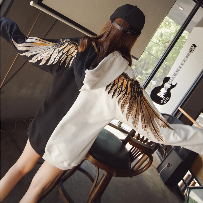 

2019 New Fashion Wings Embroidered with Cap Hoodie Female Clothes Lovers Student Bf Wind Loose Hooded Sweatshirts Hoodies