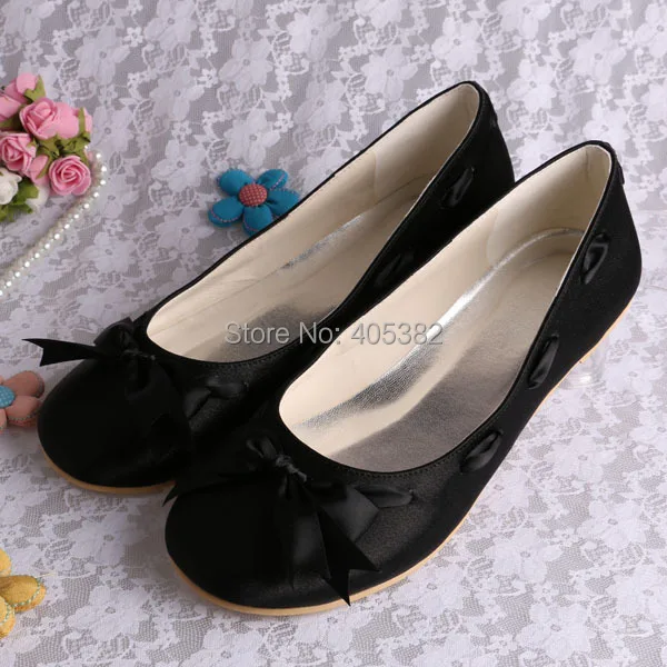 13 extra wide shoes