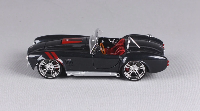 1965 Shelby Cobra 427 1:24 Maisto сплав модель автомобиля Металл литье под давлением Ford Mustang классические автомобили родстер коллекция Подарочная игрушка