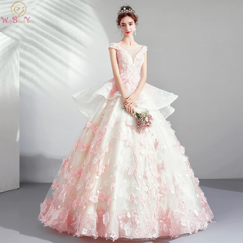 

vestidos de 15 Quinceanera Dresses Ivory Pink Lace Appliques Flower Ball Gown Cap Sleeves Beaded Crystal Ruffle robe de bal Gown
