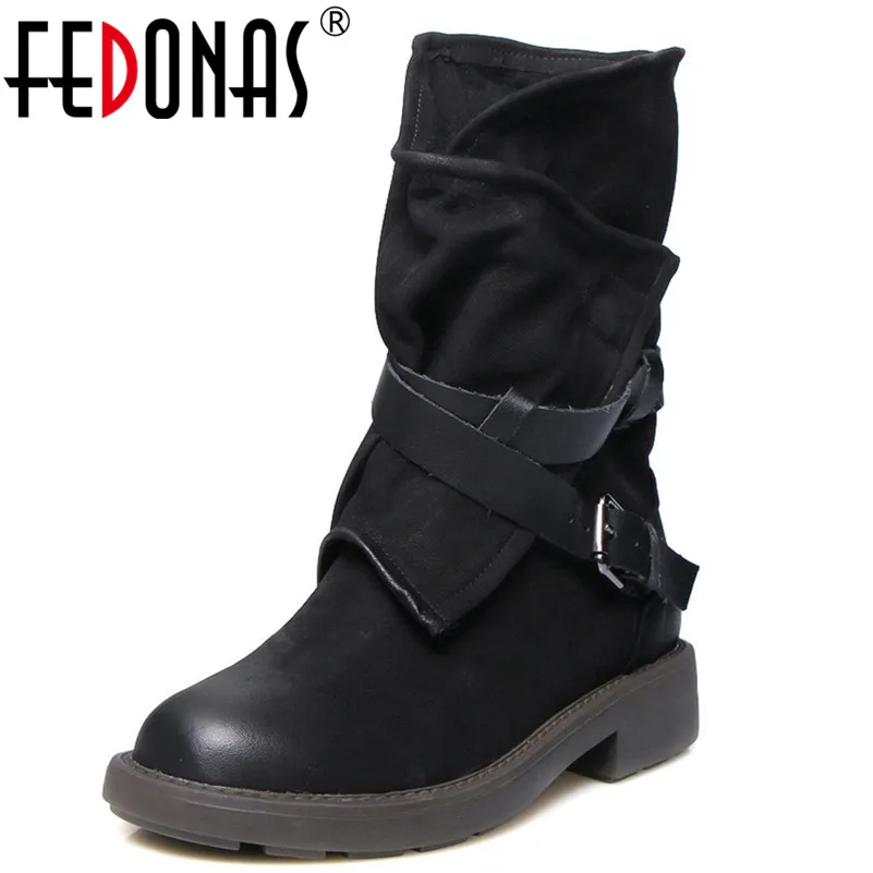 FEDONAS Новый Для женщин мотоботы до середины икры классический дизайн теплый круглый носок Мартин женские туфли с пряжками пикантные Клубные