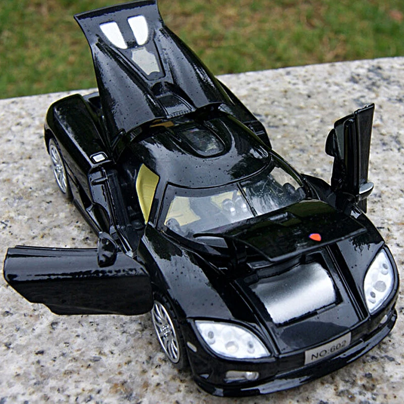 Kids Toys 1/32 Scale Koenigsegg Electronic Car Toys Children Collection