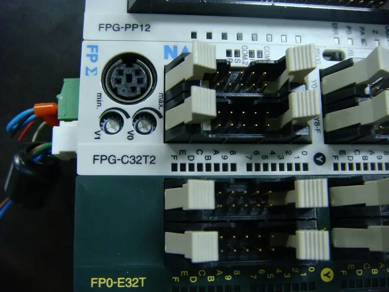 

[SA] Positive! Japan's PLC NAiS programmable logic controller FPG-C32T2 PLC in kind