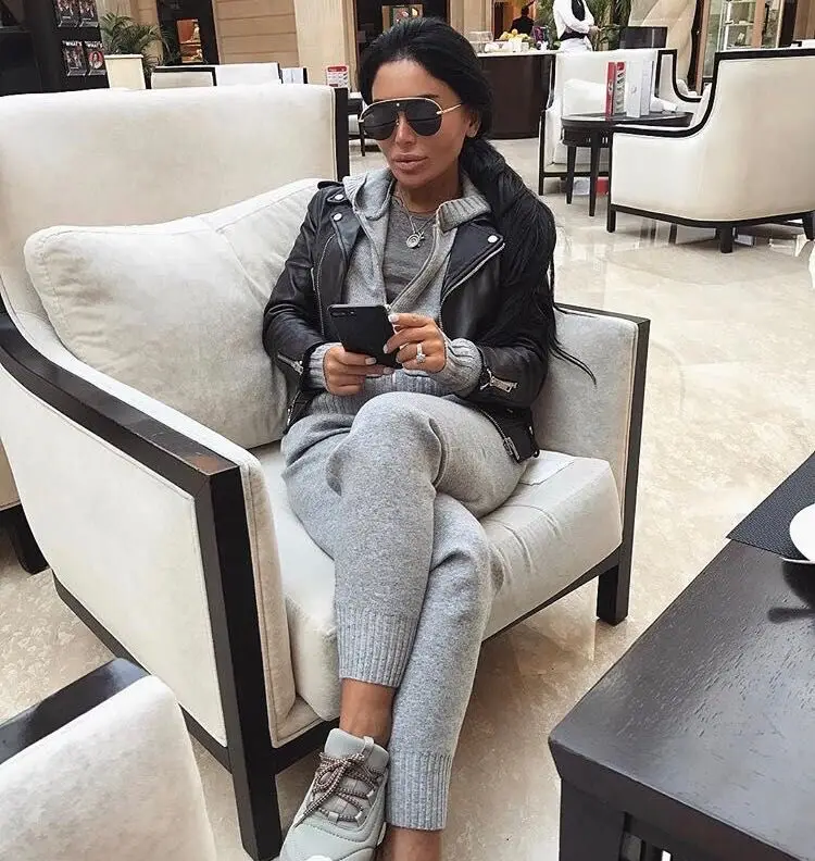 

2018 new winter suit cashmere Hoodie Zip mink cashmere cardigan sweater knitted women skinny pants slim two piece