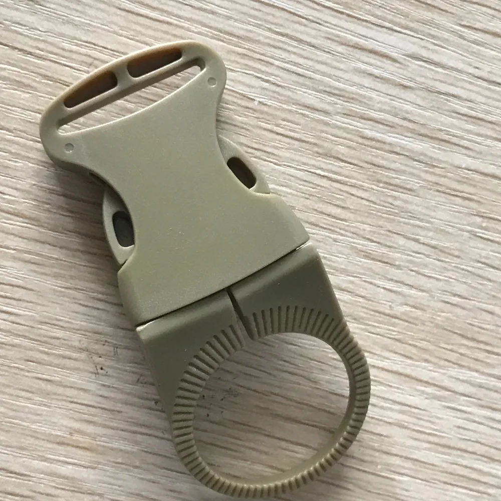 Nylon Outdoor Molle Hanging Strap Webbing Buckle Clip Water Bottle Holder Backpack Carabiner Key