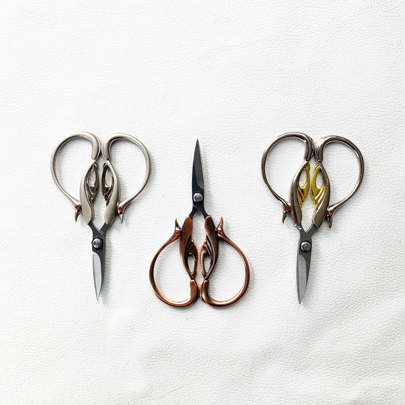 

Vintage Scissors Thread Cutter Tailor Sewing Scissors for Needlework Fabric Scissors Stainless Steel Dressmaker Shears Scissors