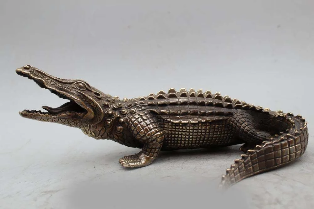 

11" Old Chinese China Copper Bronze Lifelike Crocodilian Cayman Crocodile Statue