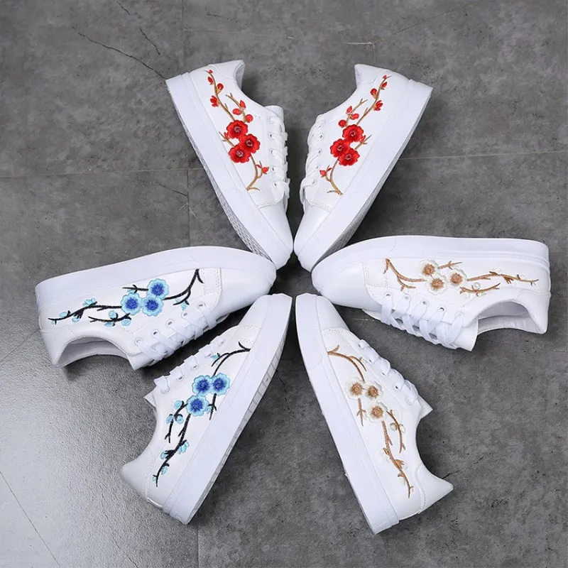Doux B Blanc Respirant Pu c Femmes Femelles Plat En Chaussures Femme Cuir a Casual Fleurs Dentelle Mocassins up Étudiants Broderie TtwYSY