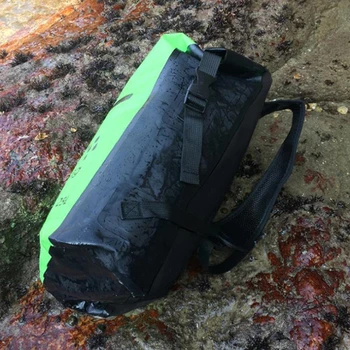 25L Waterproof Swimming Bag  2