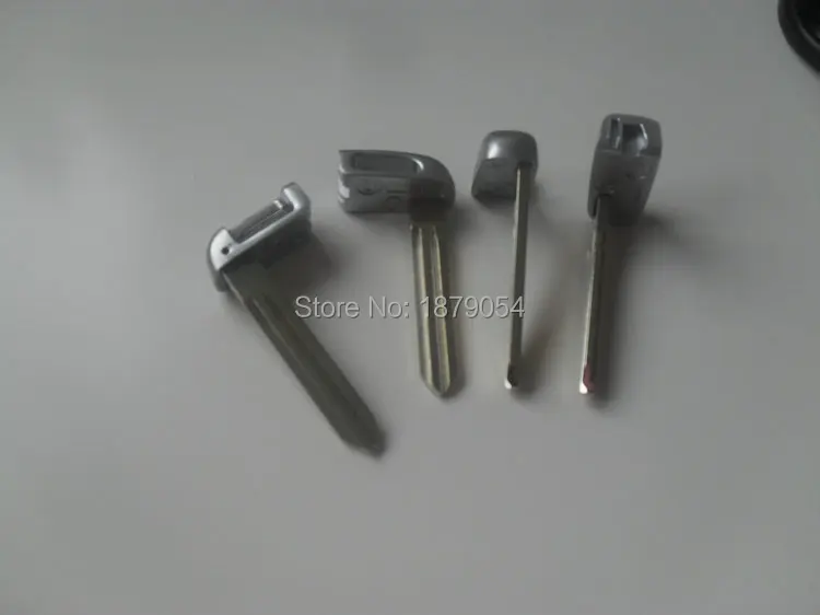 Kia smart key blade Right Blade For K2 (1).JPG