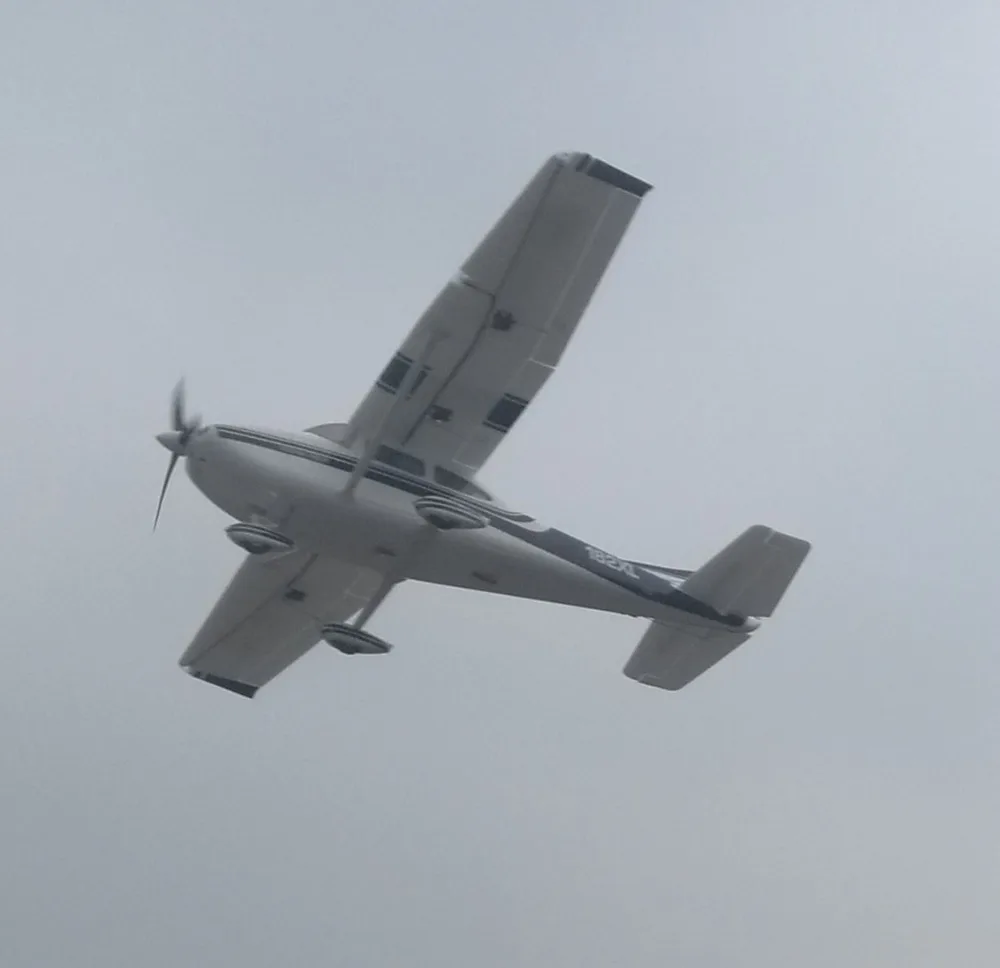 Хороший для начинающих RC самолет тренировочный самолет V2 Cessna 182 1410 мм размах крыльев 6ch с закрылками, светодиодный светильник epo RTF, без батареи