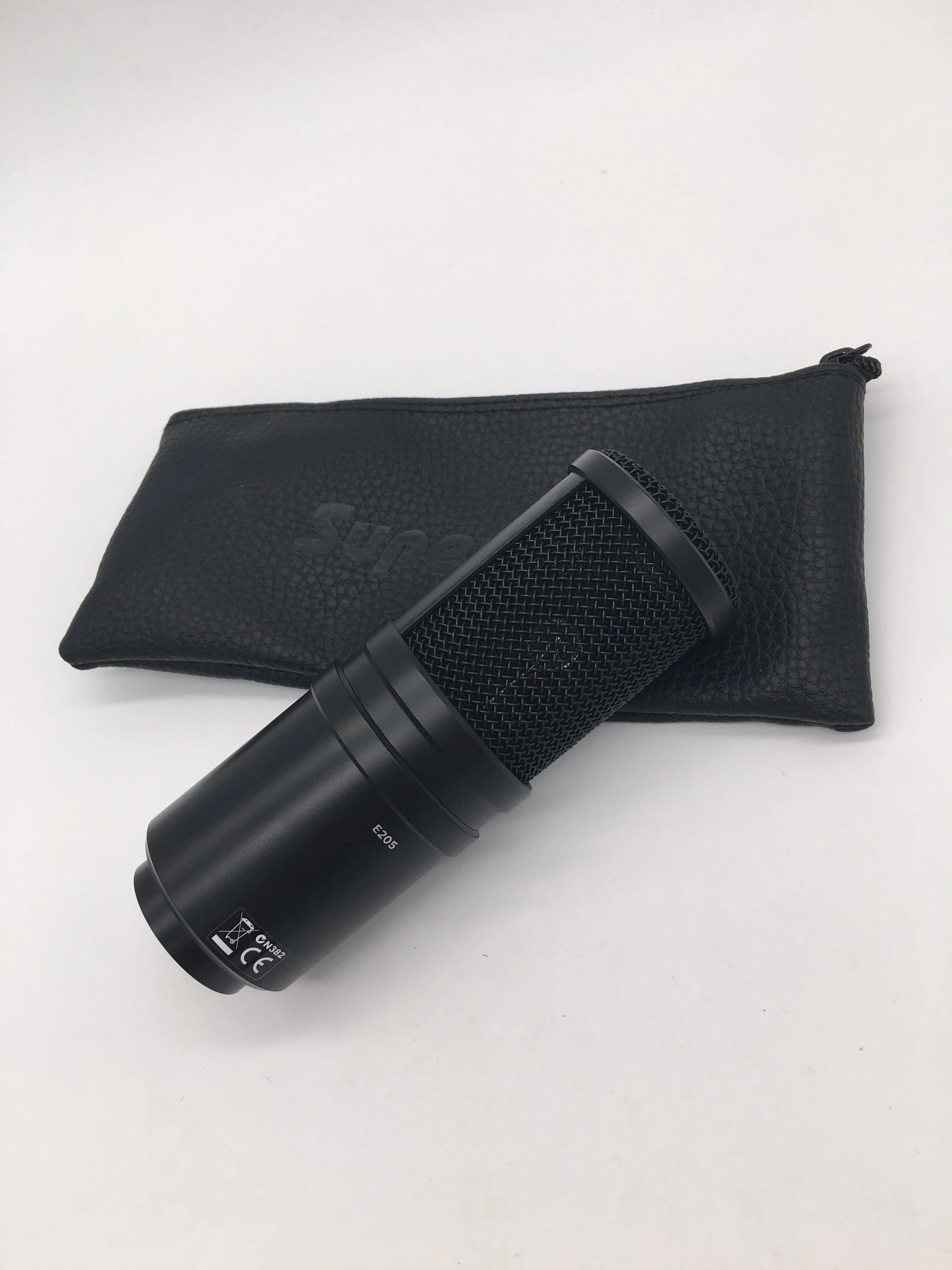 

Superlux E205 supercardioid condenser recording microphone for home/project/professional studio application and live performance
