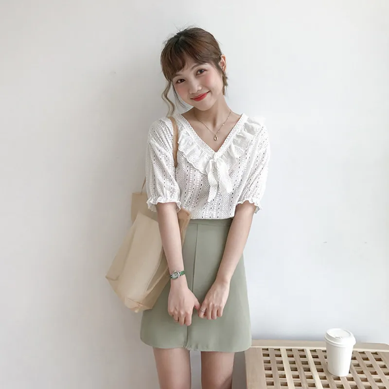 

Women Lace Blouse short Sleeve Fashion Blouses and Shirts Casual Female Clothing hollow out lace Tops womens (B1825)